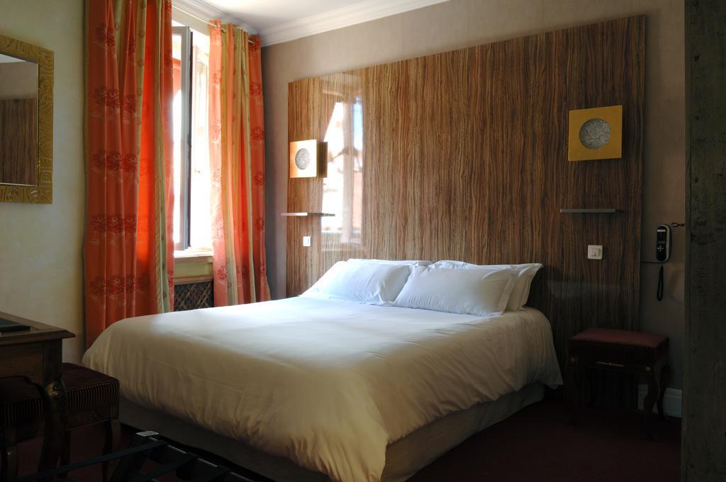 Hostellerie Jerome La Turbie Cameră foto